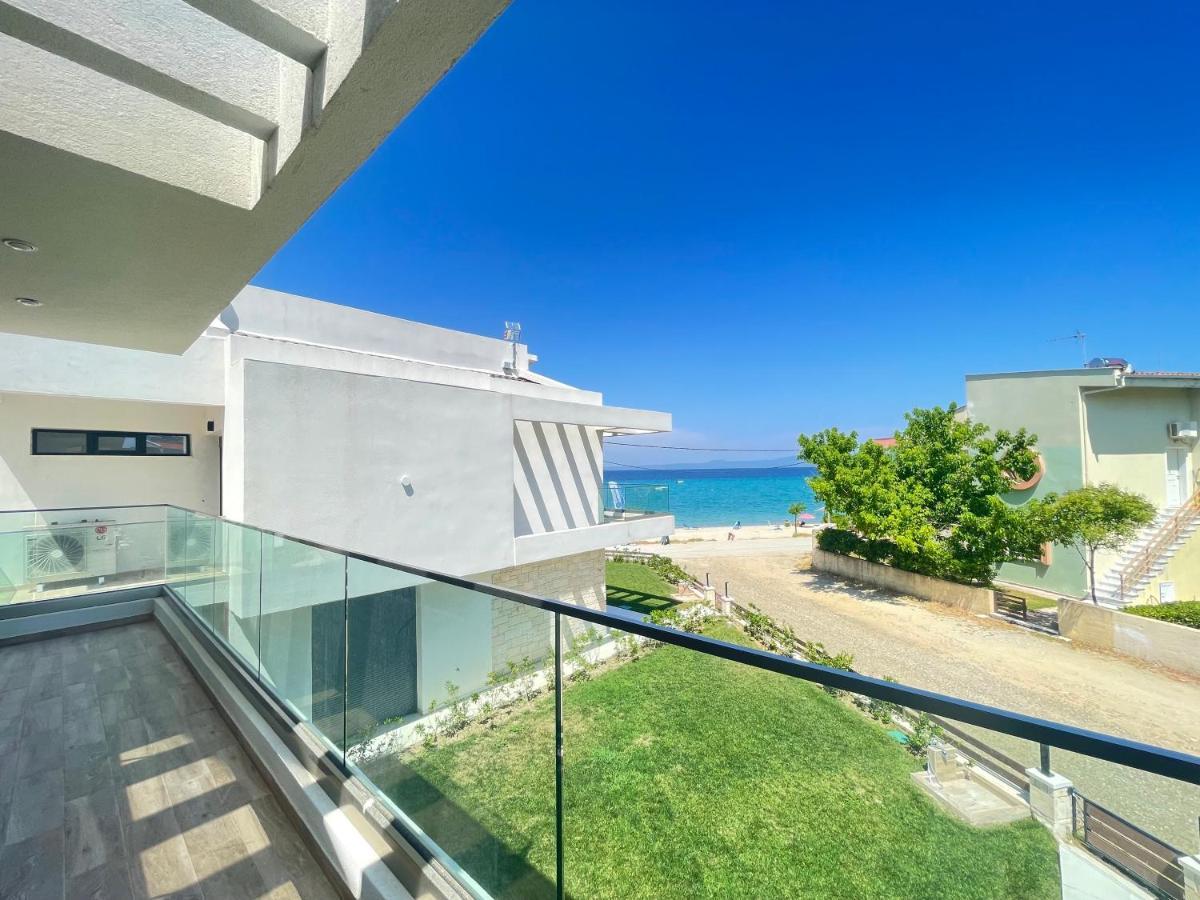 Villa Dahlia By The Sea Polychrono Exterior photo